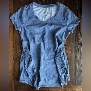 PAISLEY SKY • blue vneck rouched maternity shirt sleeve top tee shirt basic